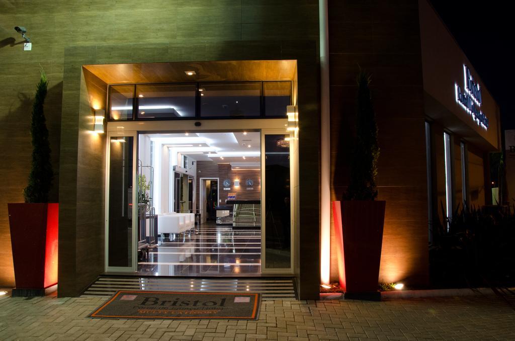 Bristol Portal Do Iguacu Curitiba Aeroporto Hotel Eksteriør billede